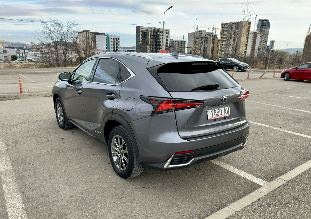 Lexus NX 300 - фото 4