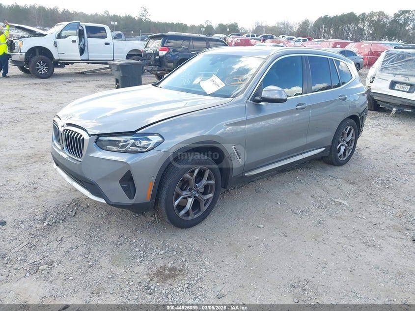 BMW X3 - фото 2