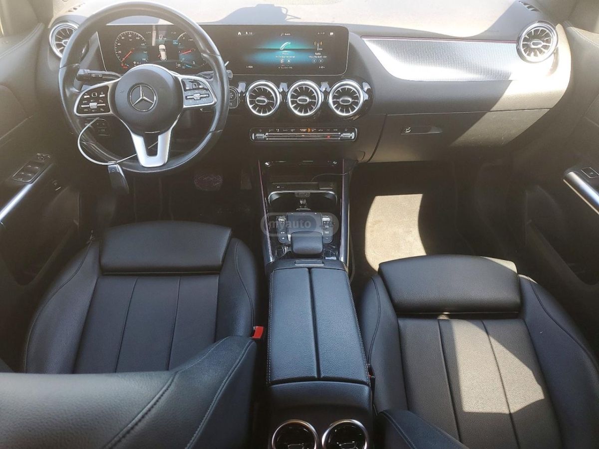 Mercedes-Benz Base GLA 250 4dr All-Wheel Dri — миниатюра 8