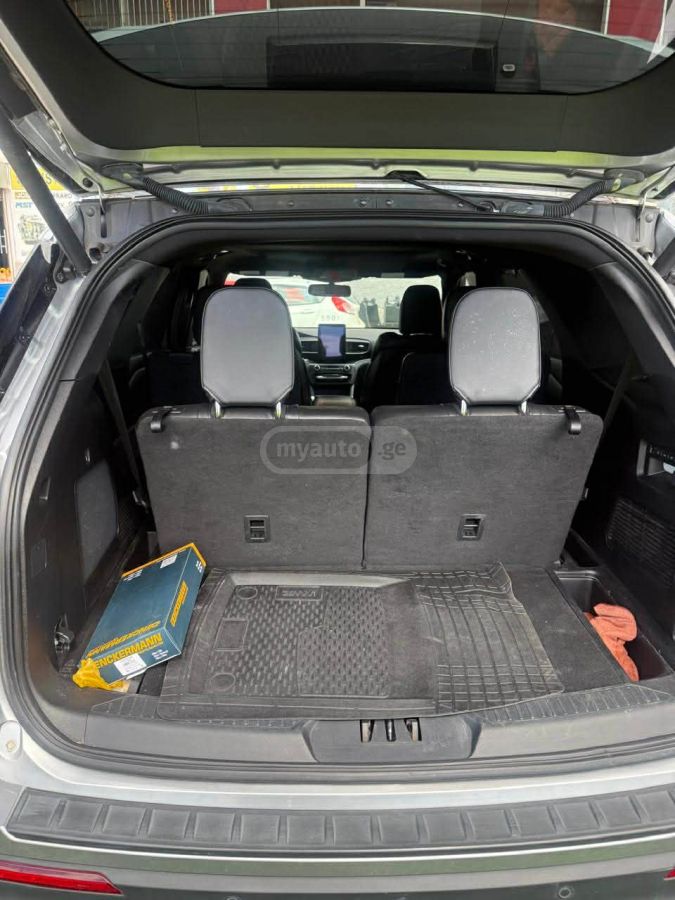 Ford Explorer - фото 14
