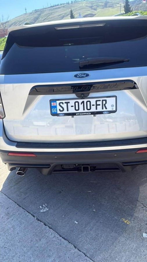 Ford Explorer - фото 15