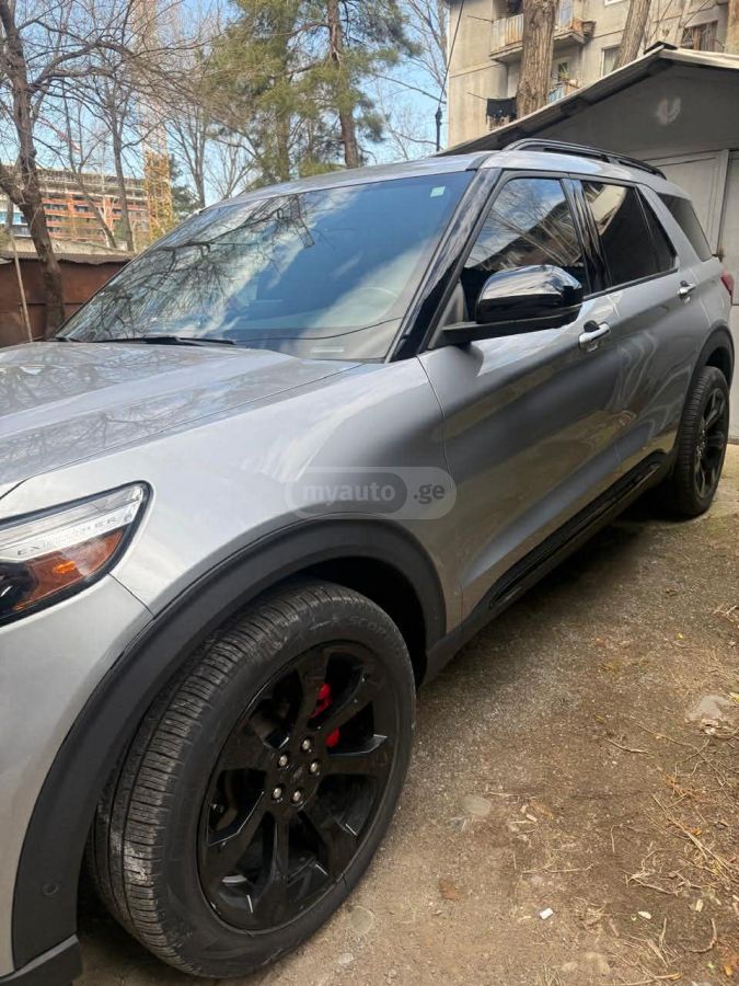 Ford Explorer - фото 3