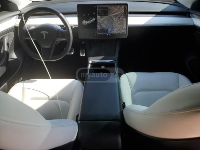 Tesla Model 3 - фото 6