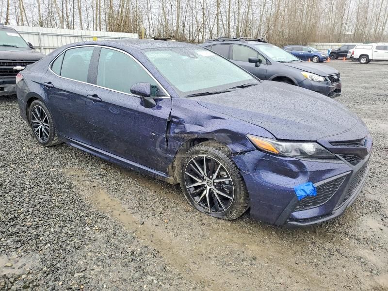 Toyota Camry - фото 3