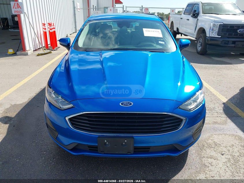 Ford Fusion - фото 12