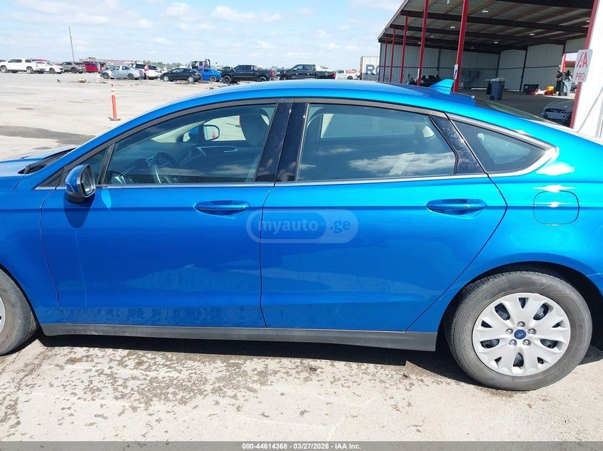 Ford Fusion - фото 14