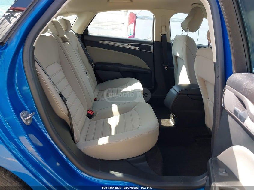 Ford Fusion - фото 8