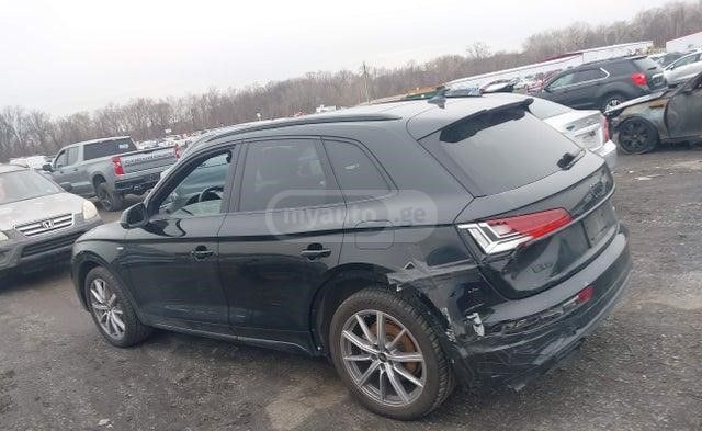 Audi Q5 - фото 11