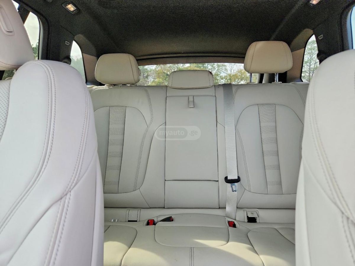 BMW X5 - фото 10