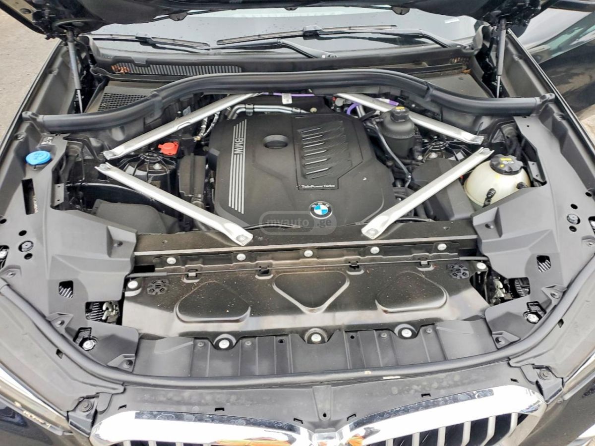 BMW X5 - фото 11