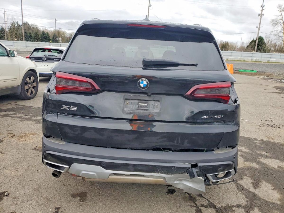BMW X5 - фото 6