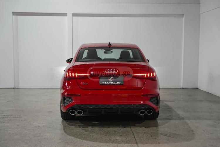 Audi 2.0T Premium 4dr All-Wheel Dri — миниатюра 3