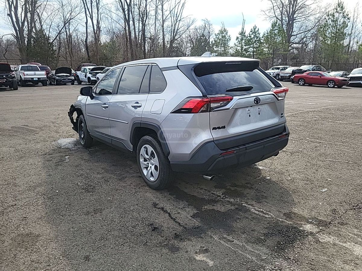 Toyota LE 4dr All-Wheel Drive Automat — миниатюра 8