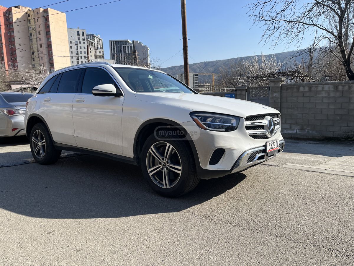 Mercedes-Benz GLC 300 - фото 2