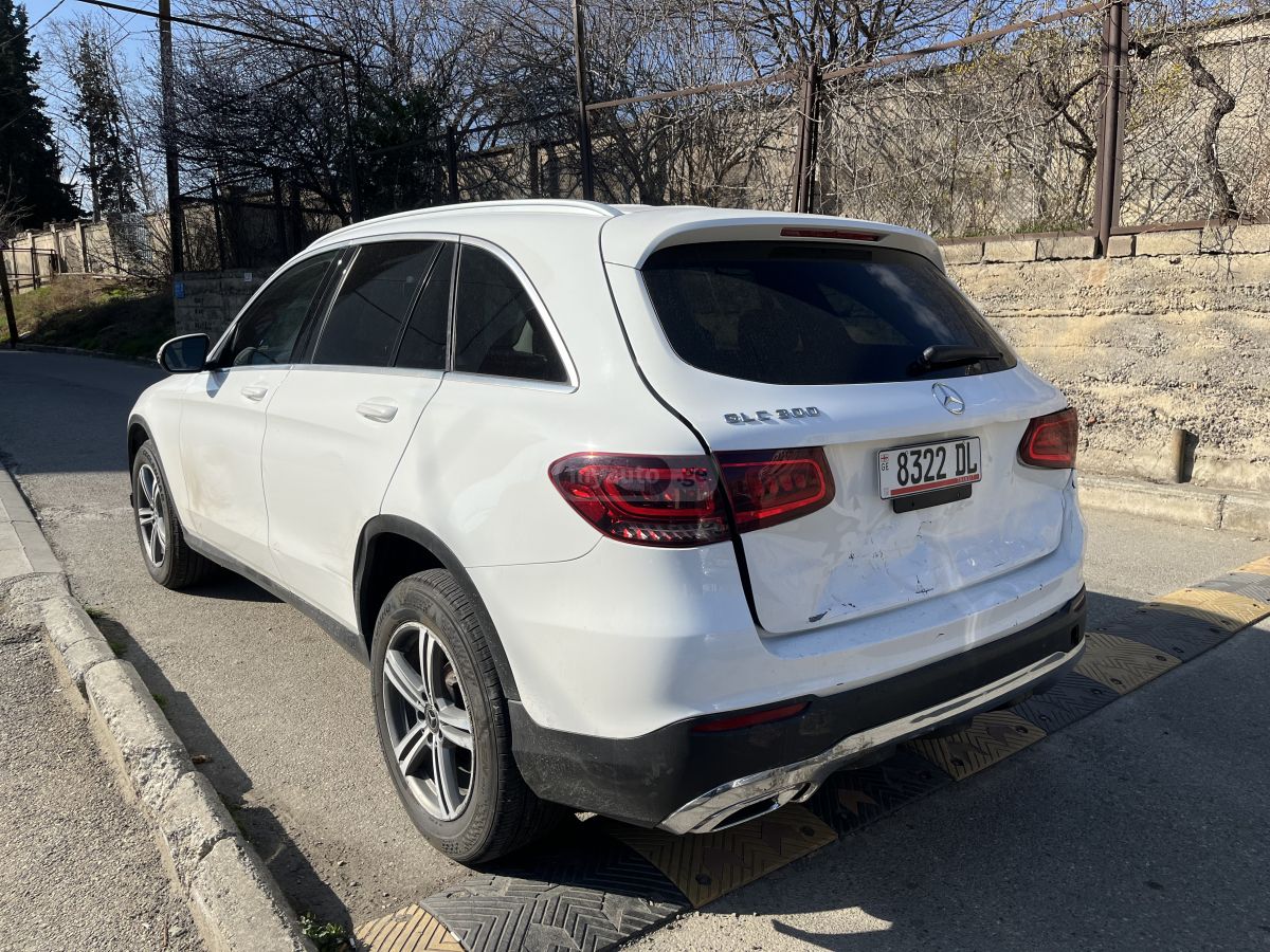 Mercedes-Benz GLC 300 - фото 5