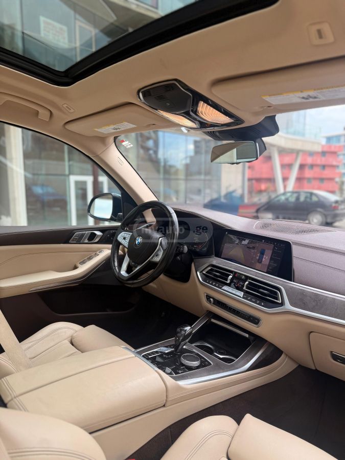 BMW X7 - фото 8