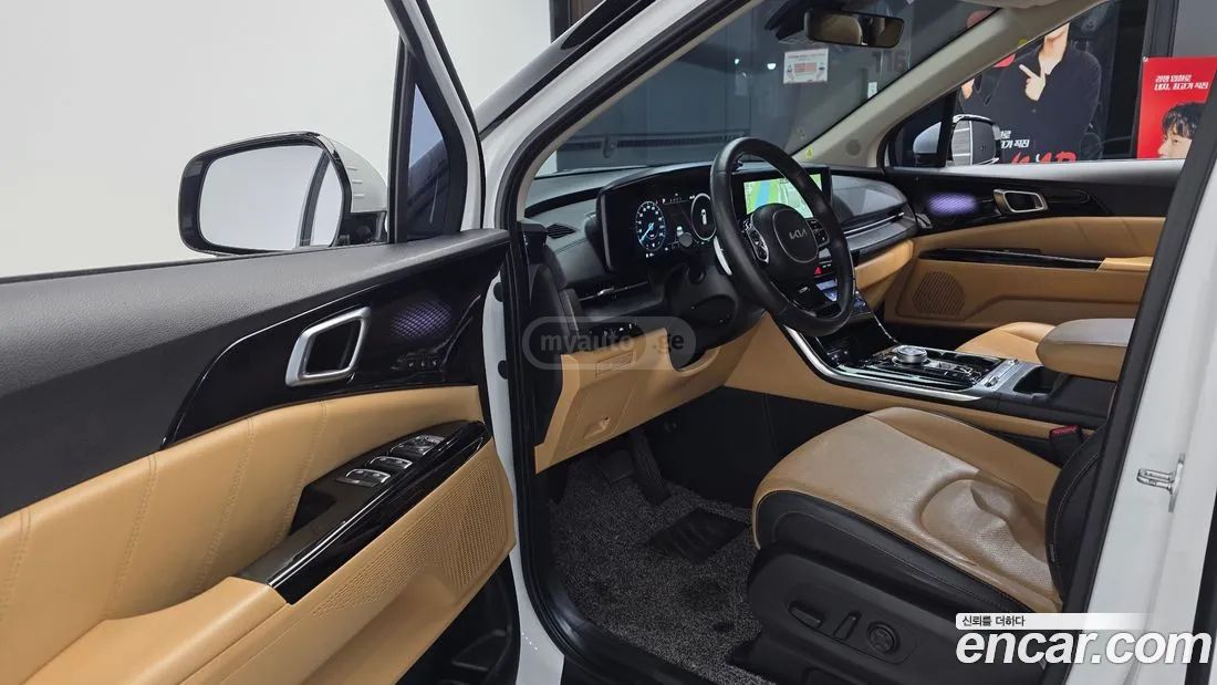 Kia Sedona 2023 — миниатюра 10
