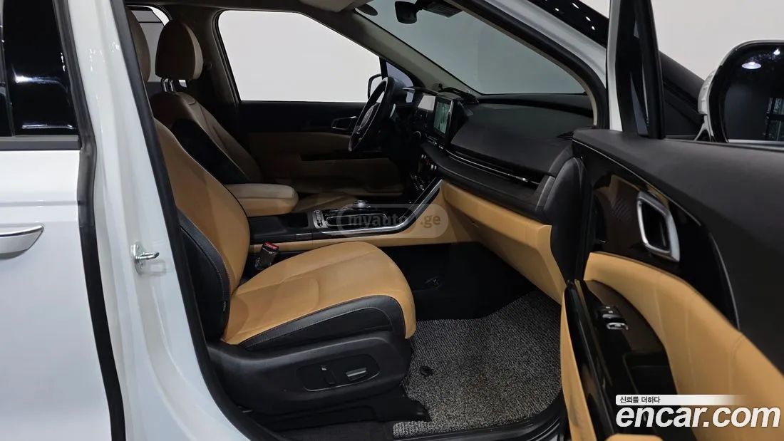 Kia Sedona 2023 — миниатюра 11