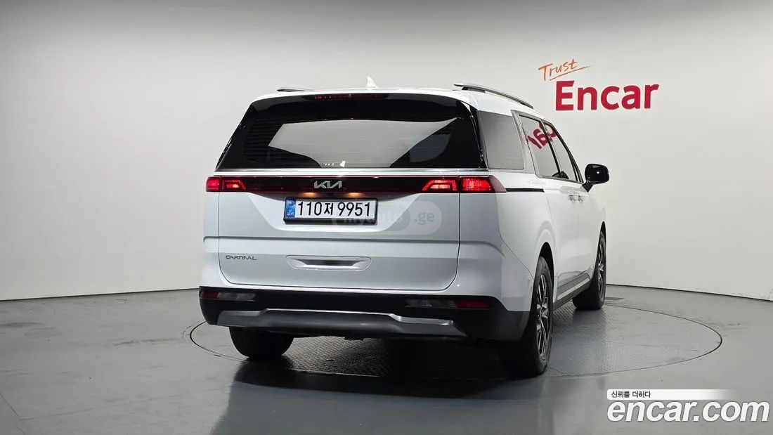 Kia Sedona 2023 — миниатюра 4