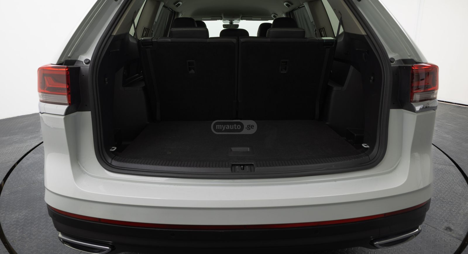 Volkswagen Atlas 2023 — миниатюра 6