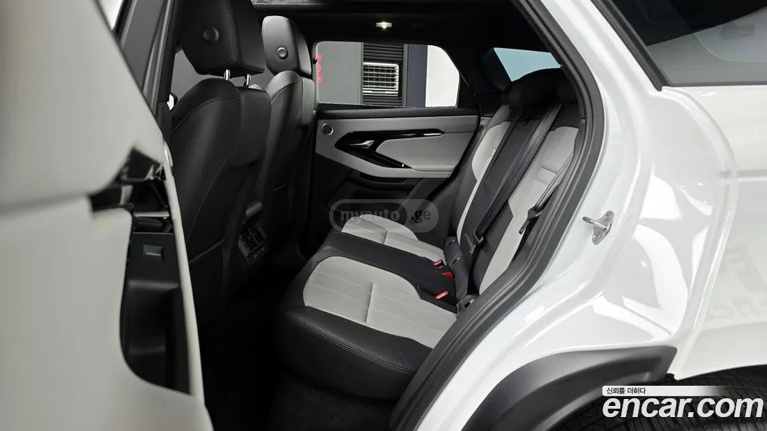 Land Rover Range Rover Evoque 2026 — миниатюра 12