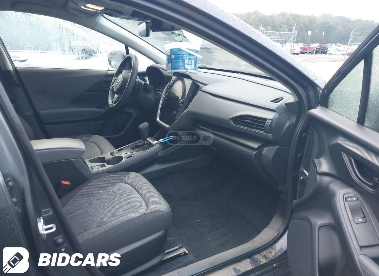 Subaru Premium 4dr All Wheel Drive CV — миниатюра 5