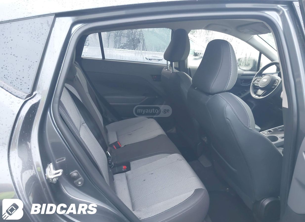 Subaru Premium 4dr All Wheel Drive CV — миниатюра 6