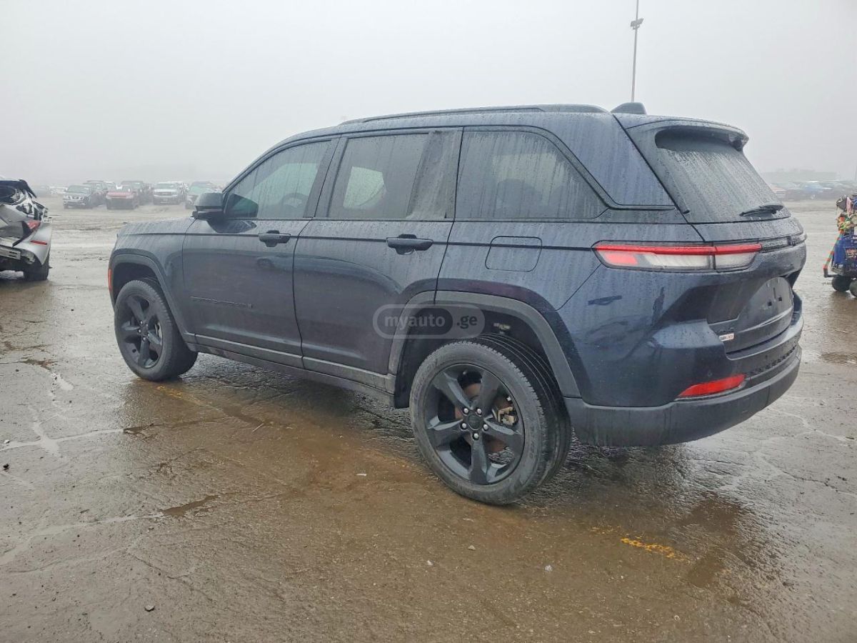 Jeep Grand Cherokee - фото 2