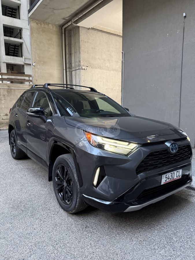 Toyota RAV 4 - фото 2