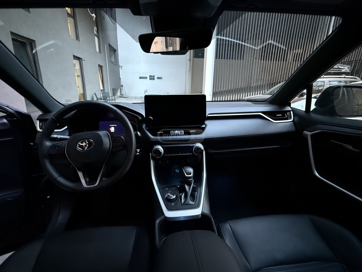 Toyota RAV 4 - фото 8