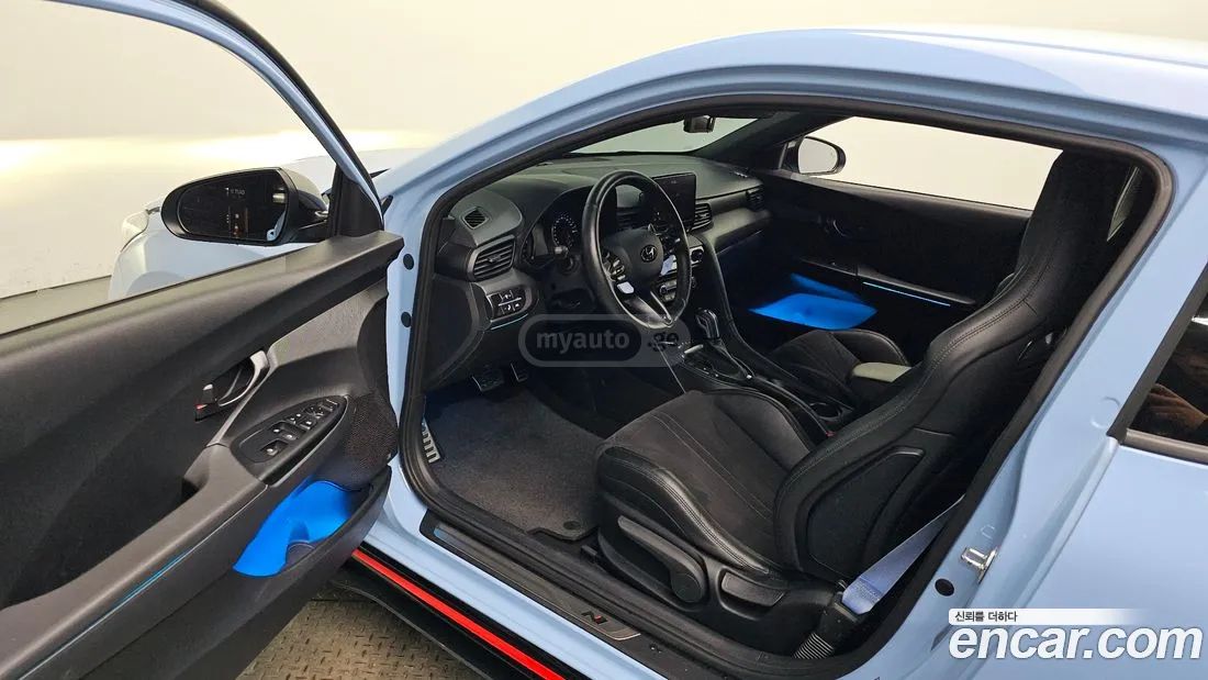 Hyundai Veloster 2021 — миниатюра 10