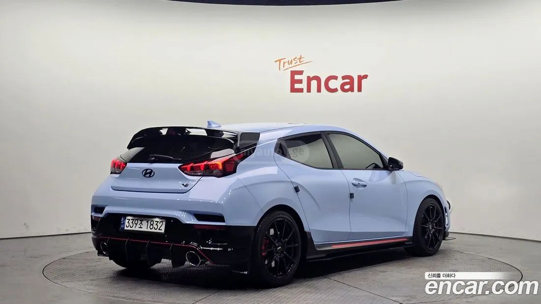 Hyundai Veloster 2021 — миниатюра 2