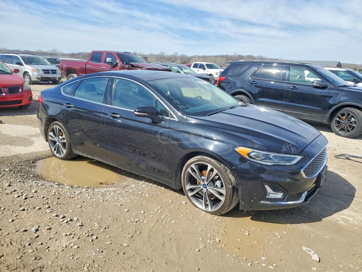 Ford Fusion - фото 4