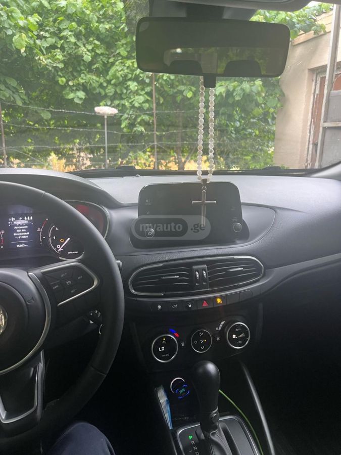 Fiat Tipo 2022 — миниатюра 5