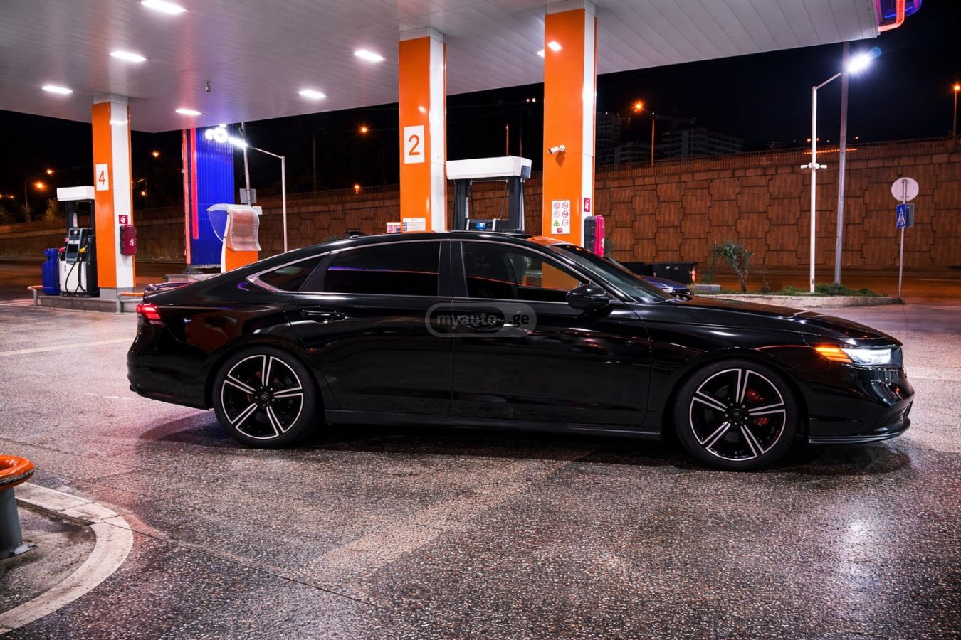 Honda Accord - фото 1