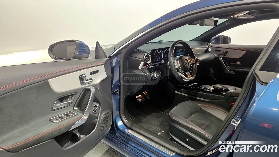 Mercedes-Benz CLA 45 AMG 2023 — миниатюра 10