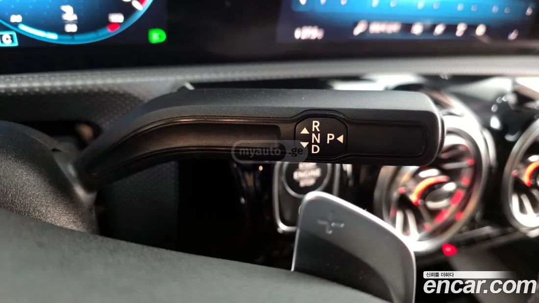 Mercedes-Benz CLA 45 AMG 2023 — миниатюра 9