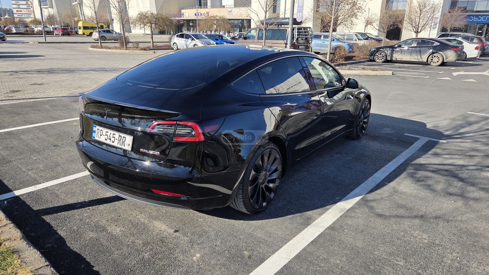 Tesla Model 3 - фото 5