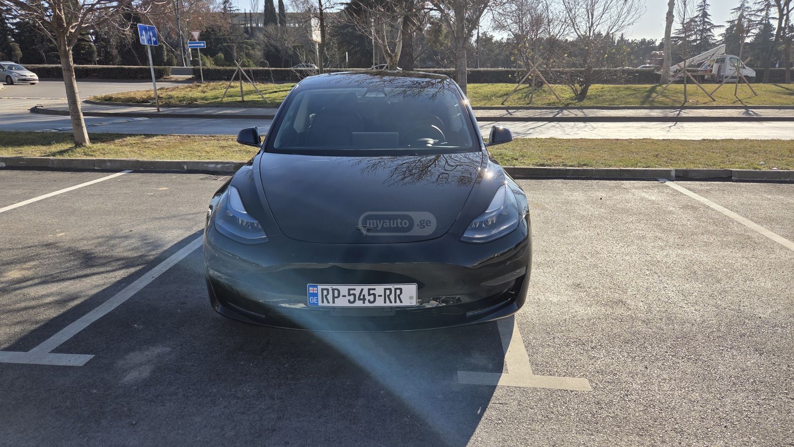 Tesla Model 3 - фото 8