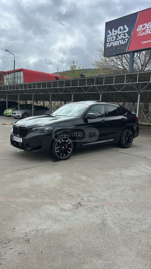 BMW X4 - фото 1