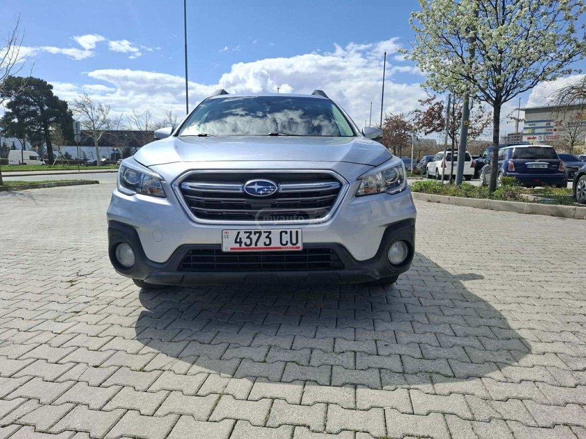 Subaru Outback - фото 2