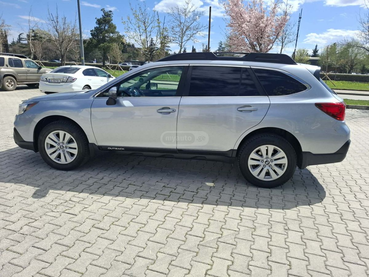 Subaru Outback - фото 6
