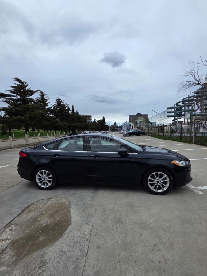 Ford Fusion - фото 6