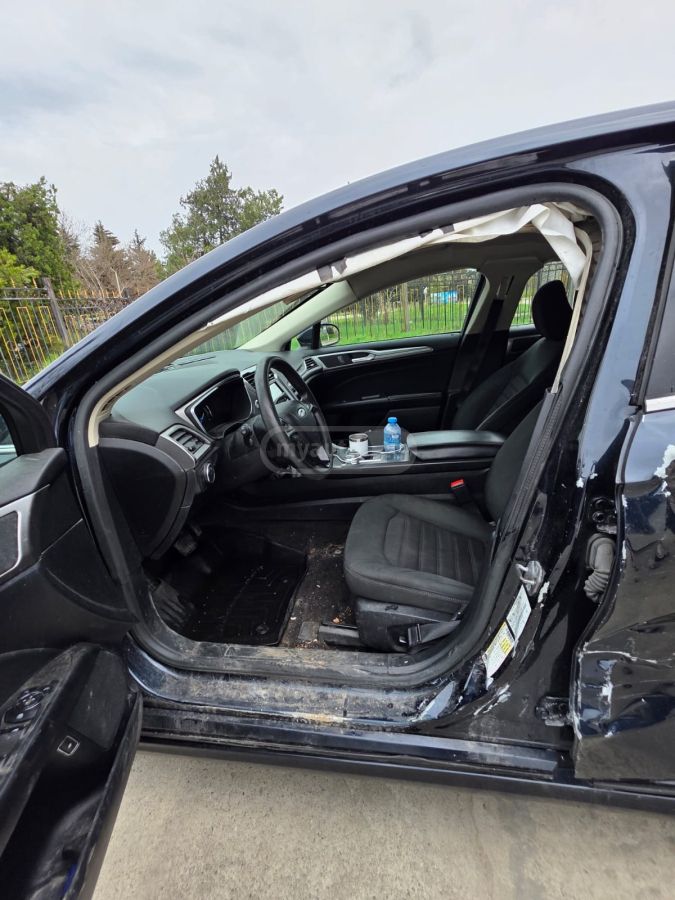 Ford Fusion - фото 8