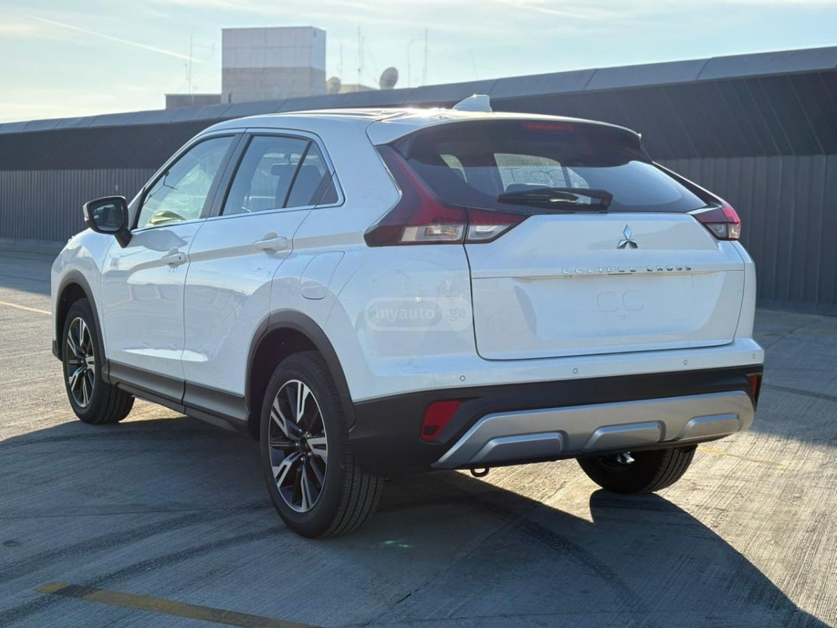 Mitsubishi Outlander Sport - фото 2