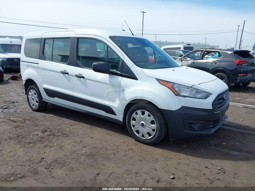 Ford Fusion - фото 1