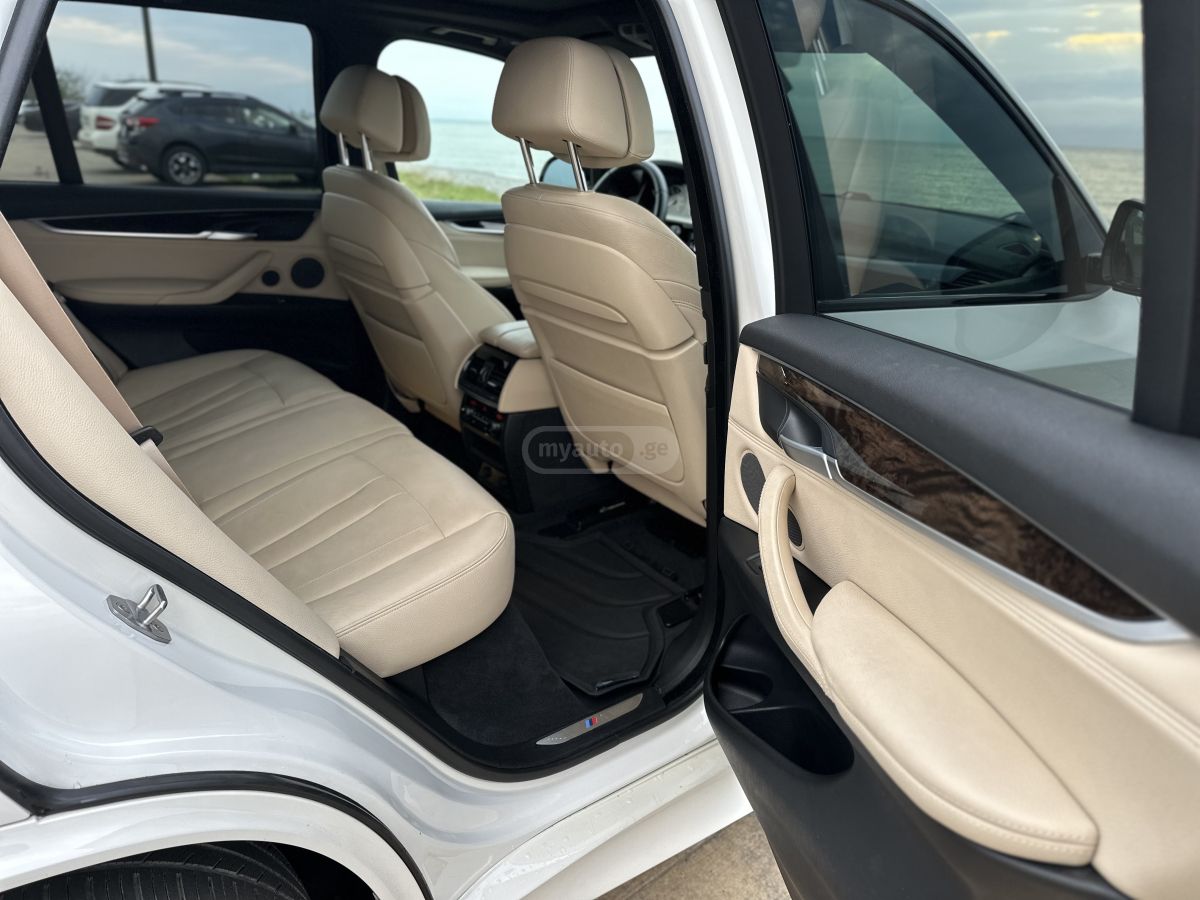 BMW X5 - фото 14
