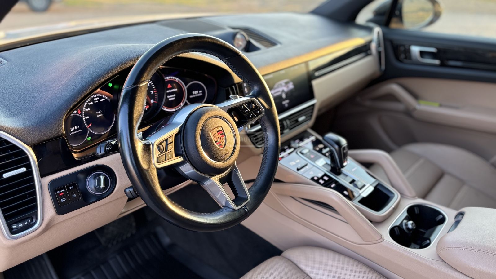 Porsche Cayenne - фото 11