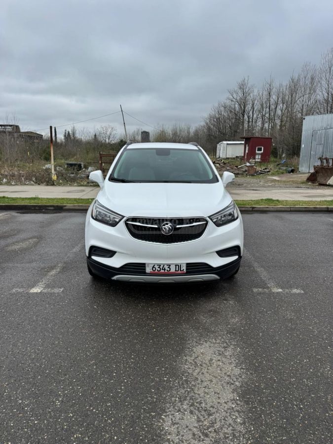 Buick Encore - фото 1