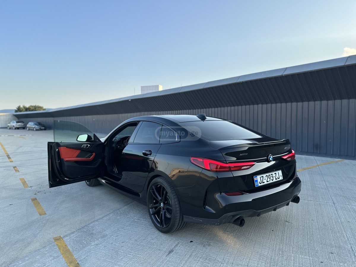 BMW M235 - фото 1